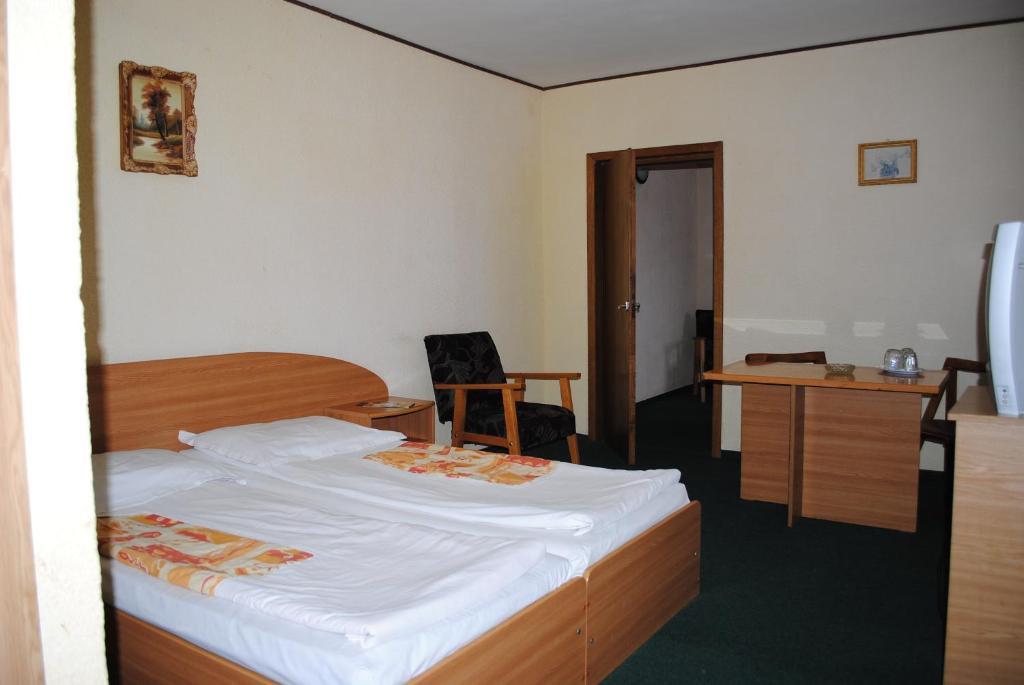 Hotel West Scheia Стая снимка