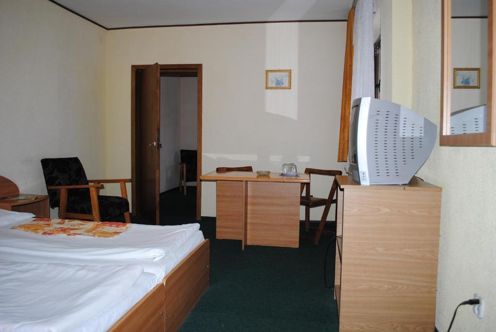 Hotel West Scheia Стая снимка