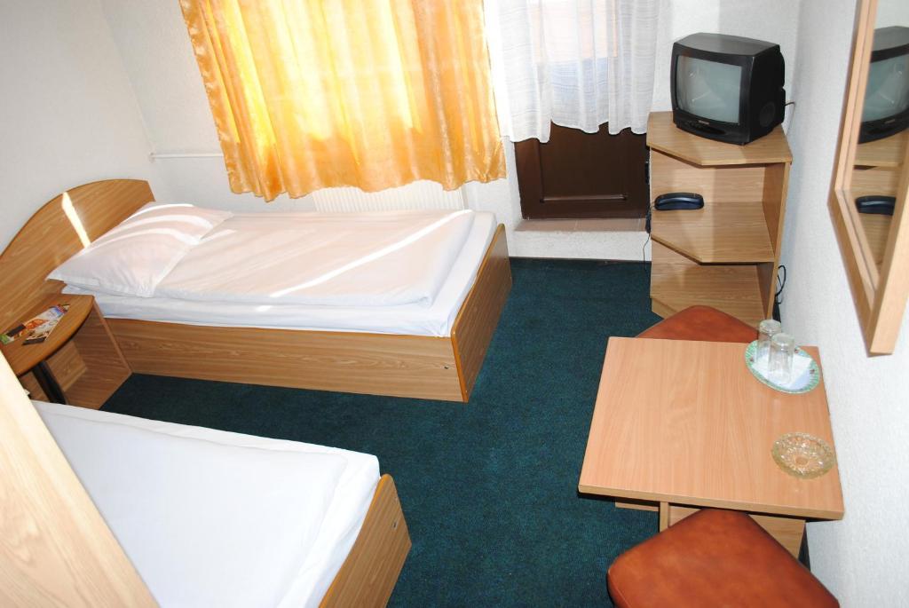 Hotel West Scheia Стая снимка