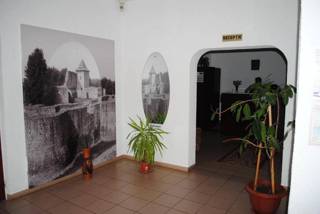 Hotel West Scheia Екстериор снимка